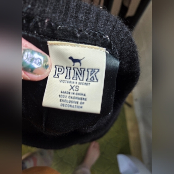 VTG PINK by Victoria's Secret black cashmere studded dog sweater - Picture 3 of 8